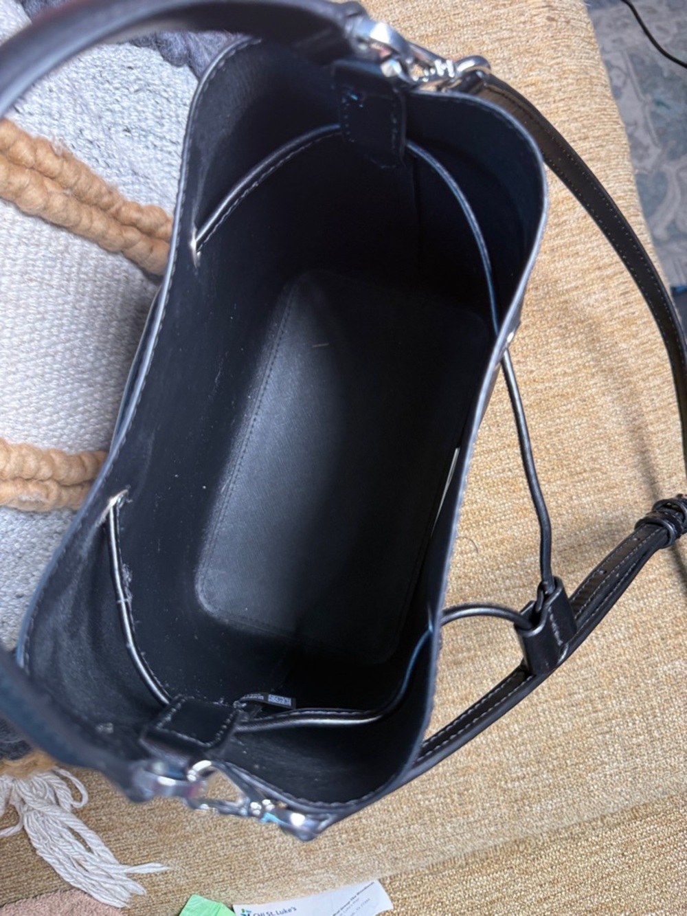 Michael Kors Suri Medium Bucket Bag Black Saffiano Leather Crossbody MK - Picture 13 of 14